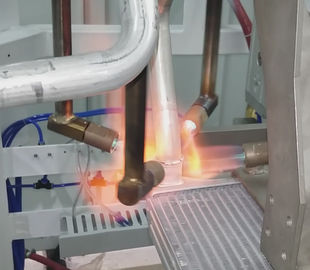 İyi fiyat Pikap alev otomatik makine sert lehimleme için bakır parçalar üretim inceliğini 10s/pc çevrimiçi